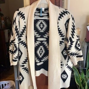 Francesca’s Geometric open cardigan